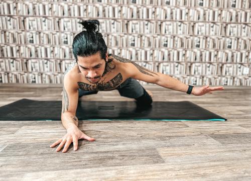 Aktivace trupu v pozici "žáby"